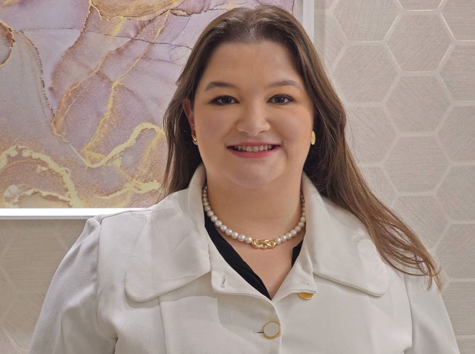 Dra. Renata Assis Barini